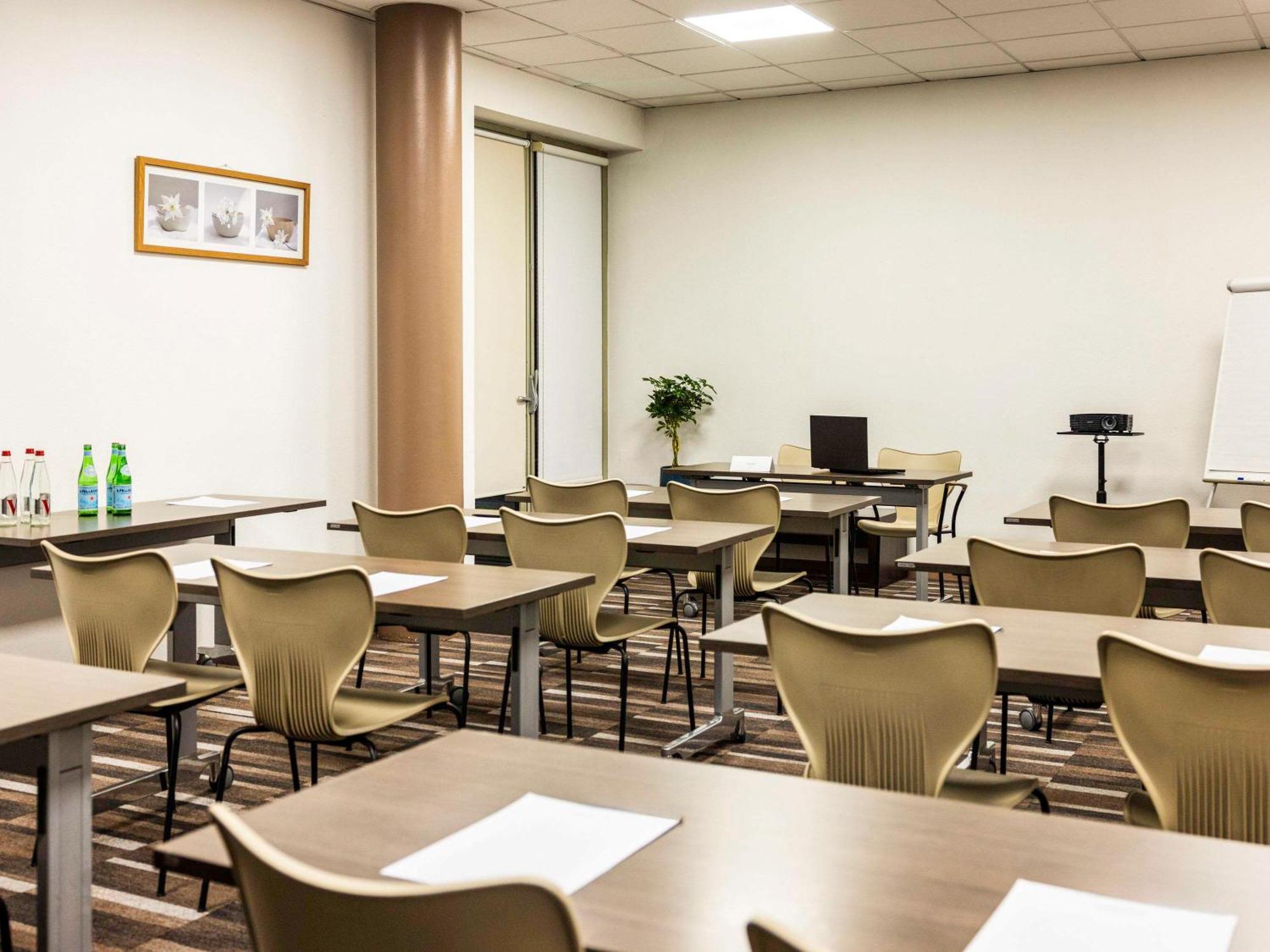 Astoria Appart'hôtel Agen Ngoại thất bức ảnh